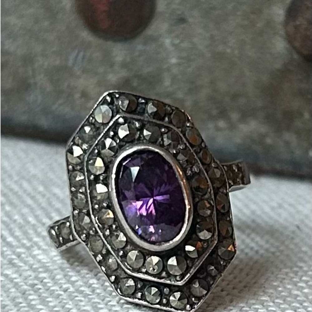Art Deco Amethyst Sterling Ring - Picture 7 of 14